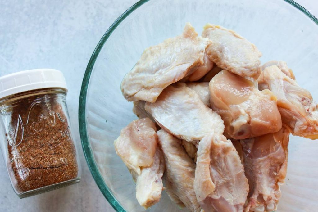 raw wings with dry rub on the side