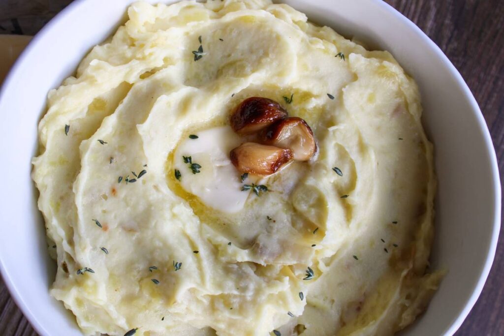 Close up of bowl of mashed potatoes